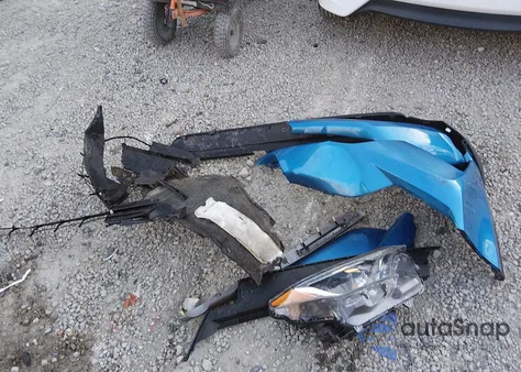 2018 Toyota Rav4 Le z USA, uszkodzony, nr VIN JTMZFREV0JJ178534